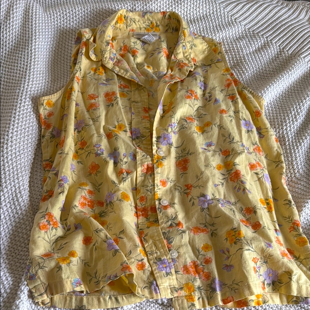 Vintage Floral Sleeveless Button-Up Blouse
